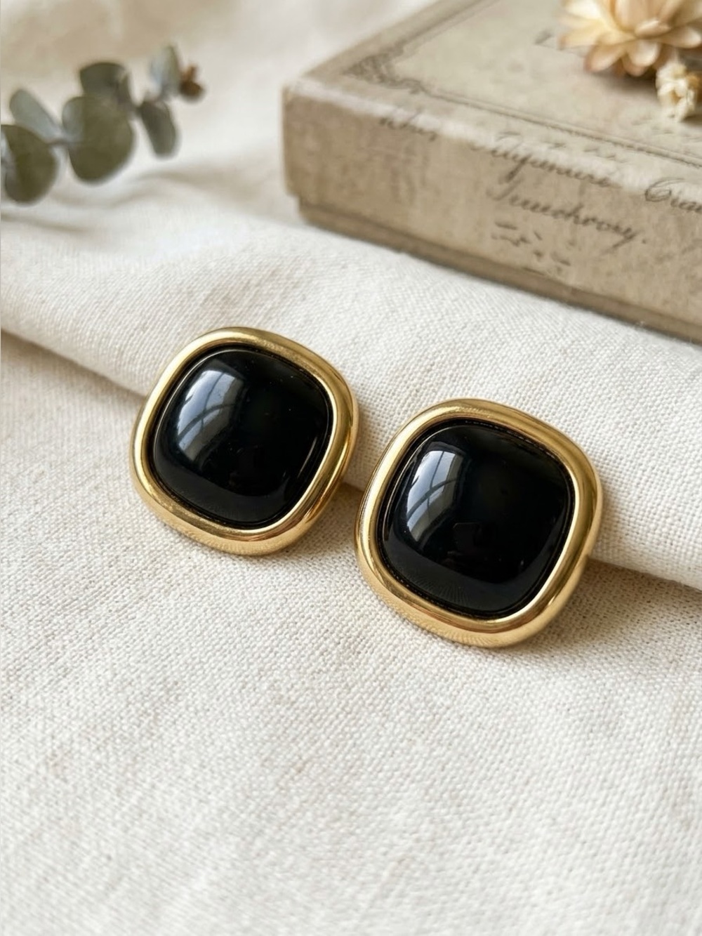 Vintage Nina Ricci Gold Tone & Black Onyx Style Cabochon Clip-On Earrings